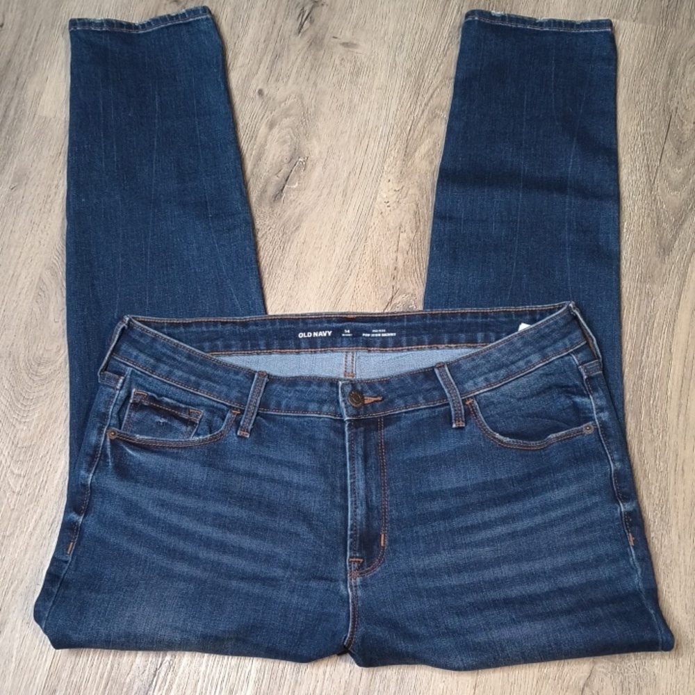 sac958 🧵Old Navy Mid Rise Pop Icon Skinny Size 14 w/ 27.5” inseam Jeans